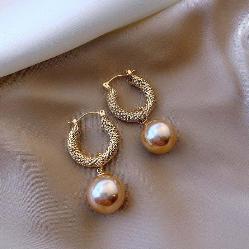 2023 Classic Copper Alloy Smooth Metal Hoop WOMEN Earrings