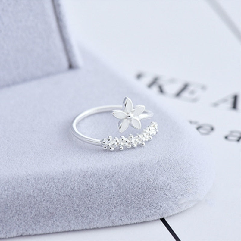 Fresh Flower Silver Temperament Personality Literary