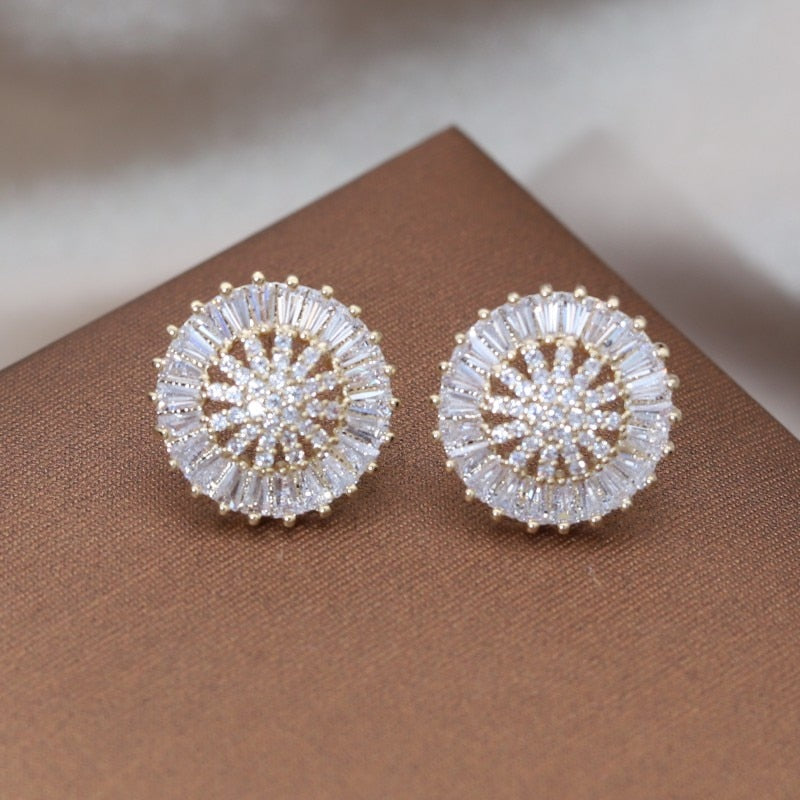 Korea New Design Fashion Jewelry Luxury Zircon Flower Earrings Elegant Women Shiny Wedding Party Earrings