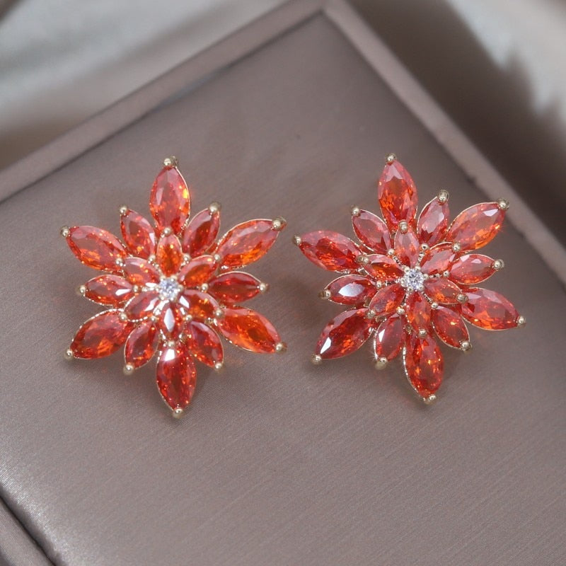 Korea New Design Fashion Jewelry Luxury Zircon Flower Earrings Elegant Women Shiny Wedding Party Earrings